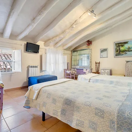 Aparthotel El Capricho De
