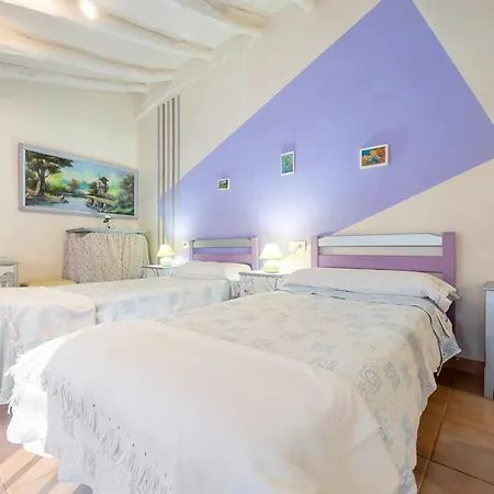 Aparthotel El Capricho De