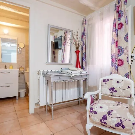 El Capricho De Aparthotel