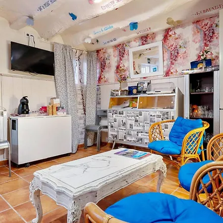 El Capricho De Aparthotel